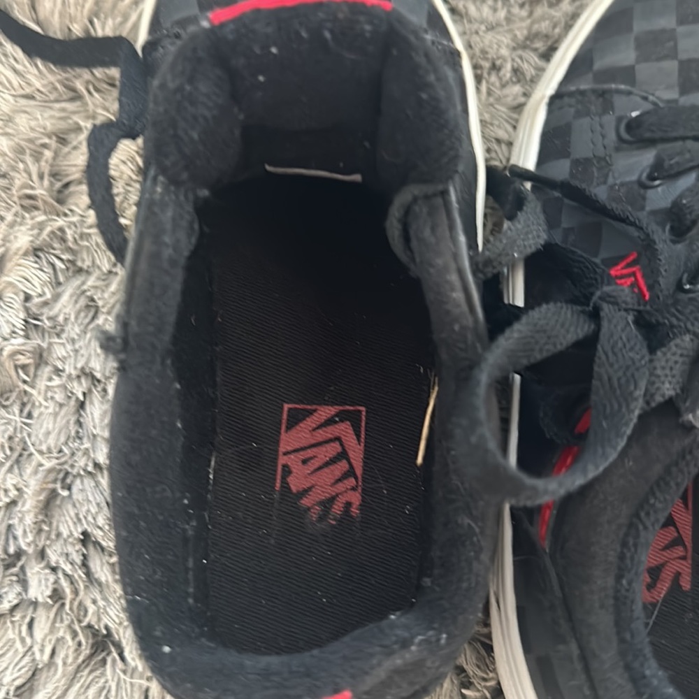 Good condition check board vans - Picture 4 of 4